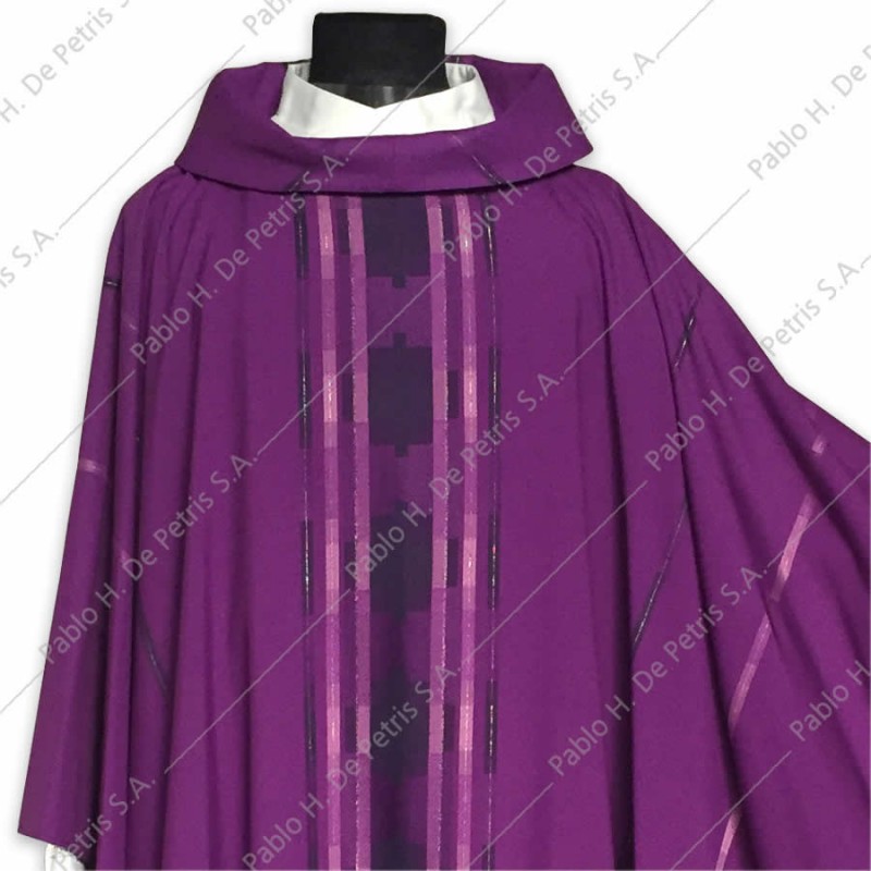 S 3160-Morado - Casulla Slabbinck - Bélgica S 3160-Morado - Casulla Slabbinck - Bélgica