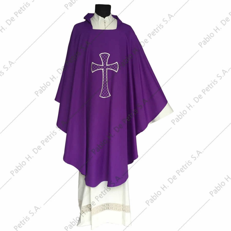 F 254 - Morado - Casulla italiana F 254 - Morado - Casulla italiana