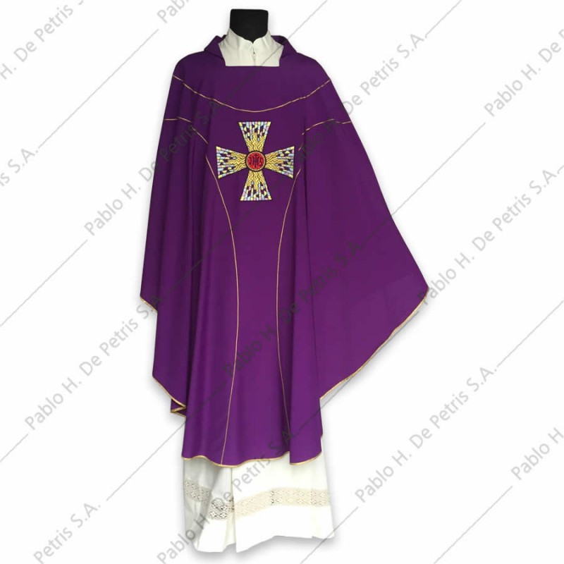 F 301 - Morado - Casulla italiana F 301 - Morado - Casulla italiana
