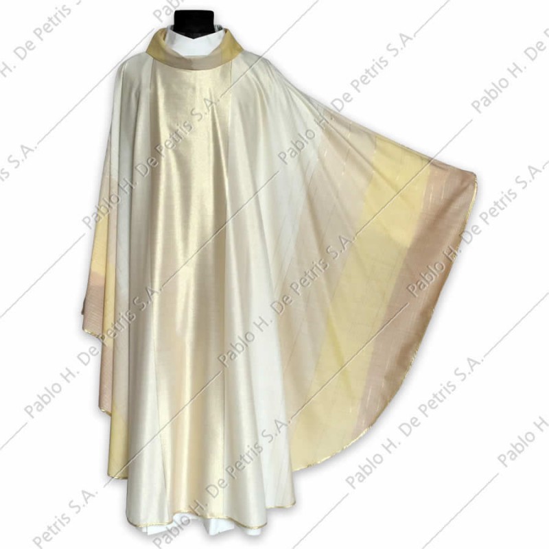 K 65-2005 - Blanco - Casulla italiana