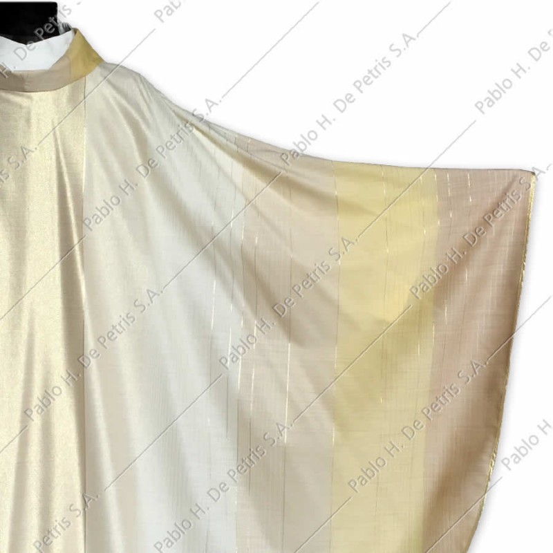 K 65-2005 - Blanco - Casulla italiana