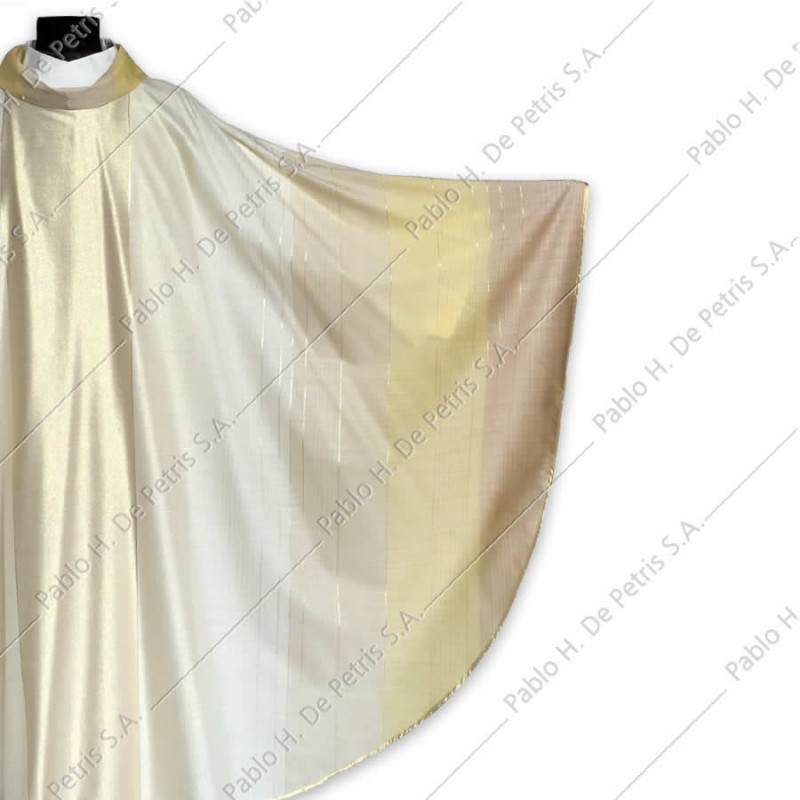 K 65-2005 - Blanco - Casulla italiana