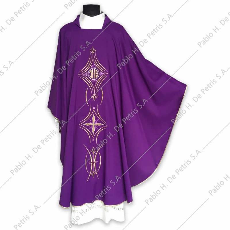 K 65-229 - Morado - Casulla italiana K 65-229 - Morado - Casulla italiana