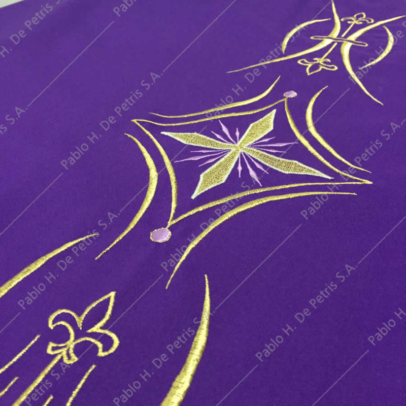 K65-229-morado-det2 casulla