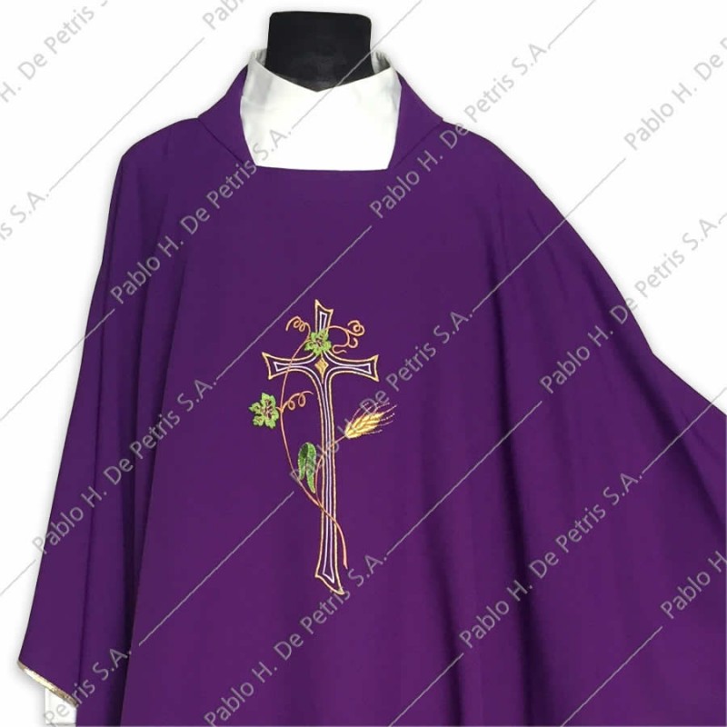 K 65-455 - Morado - Casulla italiana K 65-455 - Morado - Casulla italiana