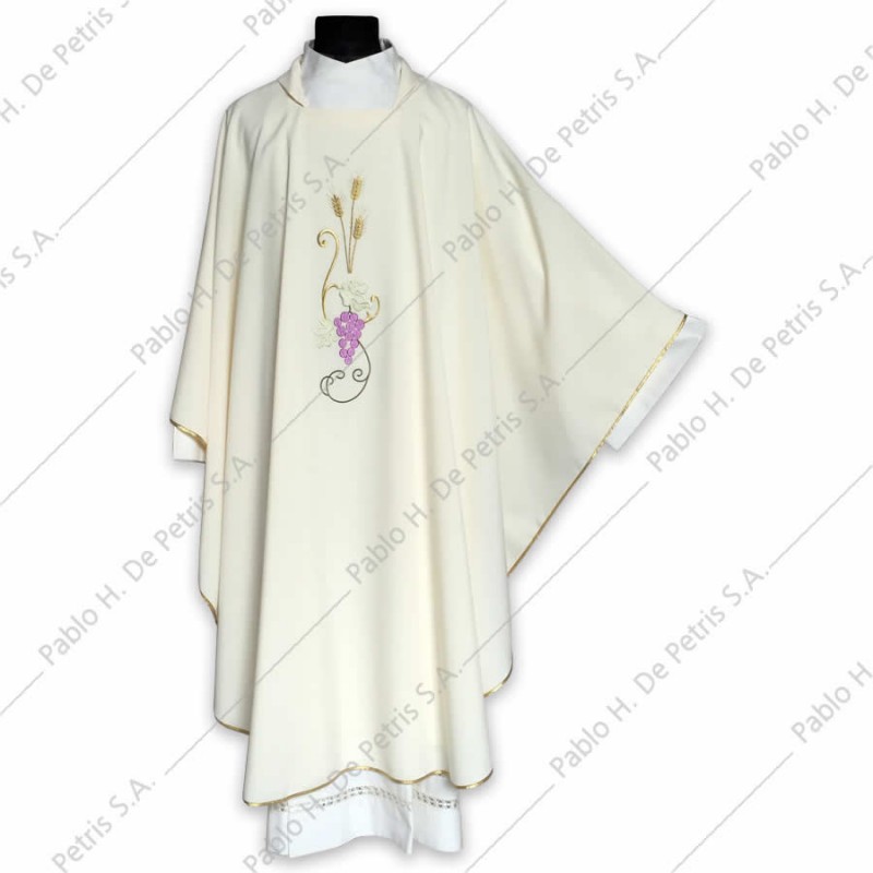 K 65-469 - Blanco - Casulla italiana K 65-469 - Blanco - Casulla italiana