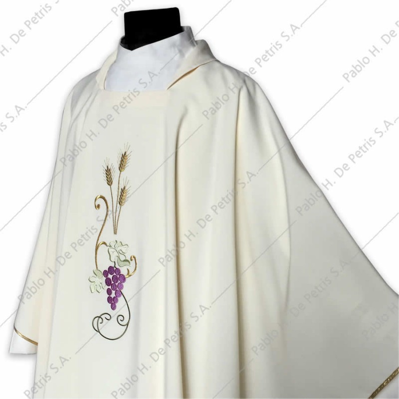K 65-469 - Blanco - Casulla italiana K 65-469 - Blanco - Casulla italiana