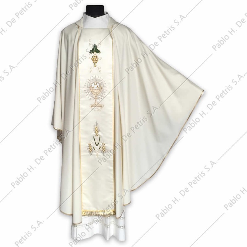 K 65-PE153 - Blanco - Casulla italiana K 65-PE153 - Blanco - Casulla italiana