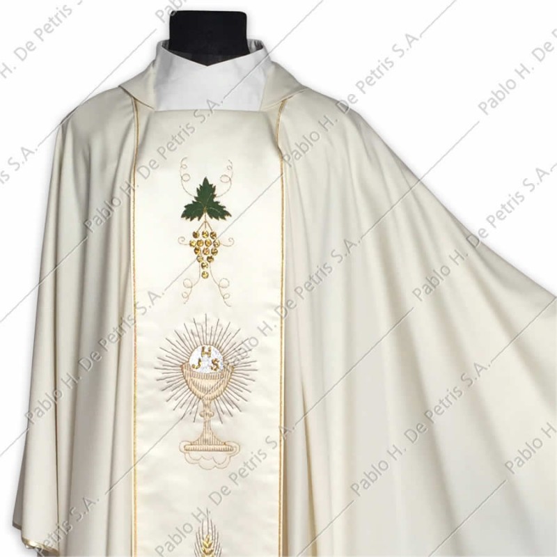 K 65-PE153 - Blanco - Casulla italiana K 65-PE153 - Blanco - Casulla italiana