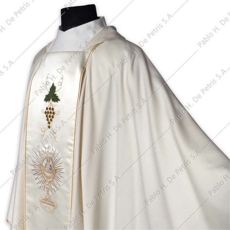 K 65-PE153 - Blanco - Casulla italiana K 65-PE153 - Blanco - Casulla italiana