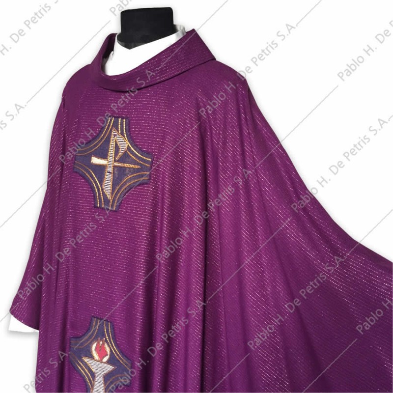 S 3019 - Morado - Casulla Slabbinck - Bélgica S 3019 - Morado - Casulla Slabbinck - Bélgica