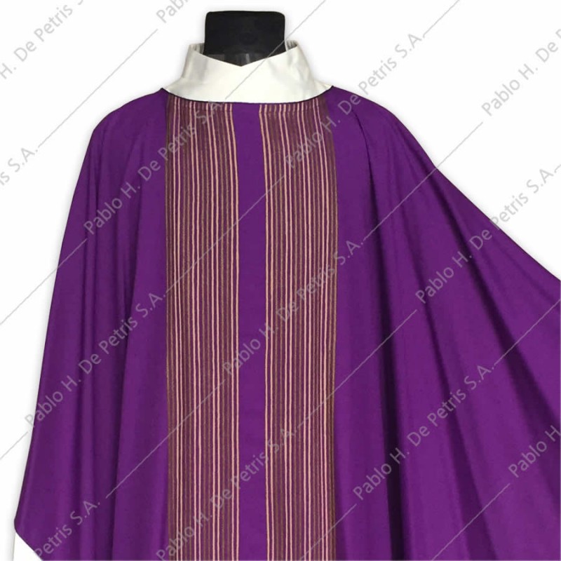 S 2661 - Morado - Casulla Slabbinck - Bélgica S 2661 - Morado - Casulla Slabbinck - Bélgica