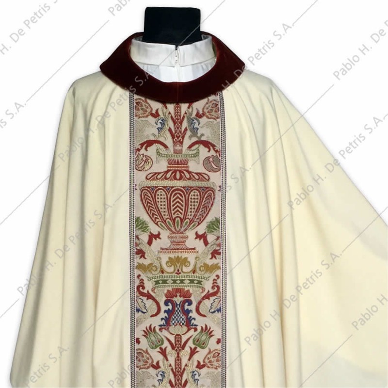 S 2749 - Blanco - Casulla Slabbinck - Bélgica S 2749 - Blanco - Casulla Slabbinck - Bélgica